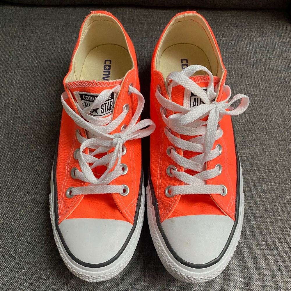 Converse All Star Sneakers Neon Men's Size 6/Women's Size 8 - Like New Condition